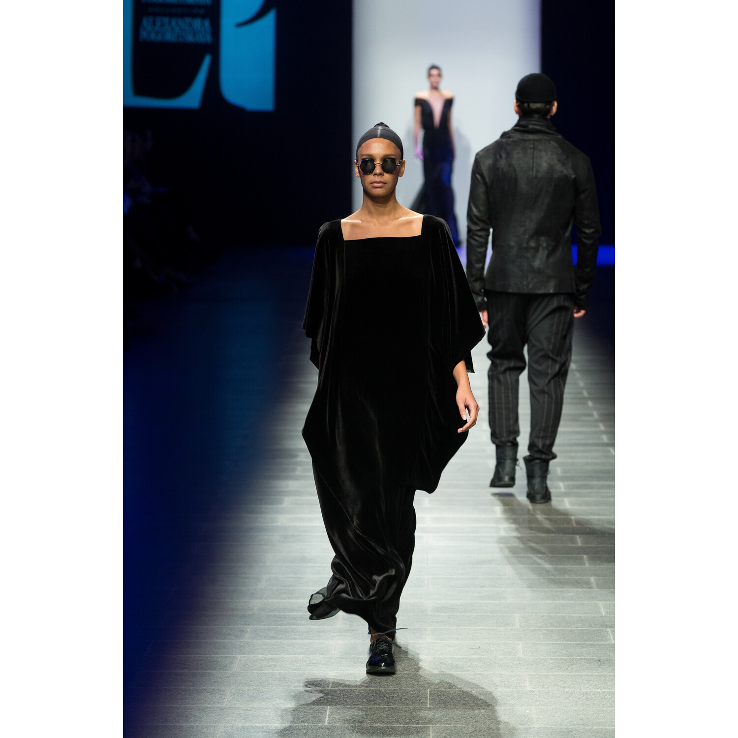 Фото Larissa Pogoretskaya SPRING 2018 READY-TO-WEAR Лариса Погорецкая весна- лето 2018 Санкт Петербург MBFDays